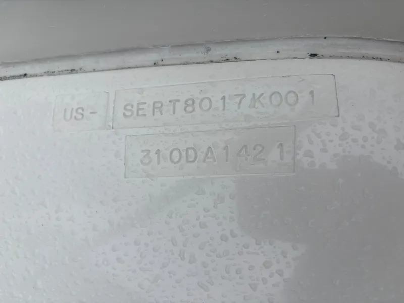 Slide: The Image of Sea Ray Sundancer 310 2001 - 24