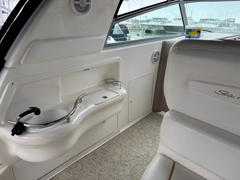 Slide: The Image of Sea Ray Sundancer 310 2001 - 6