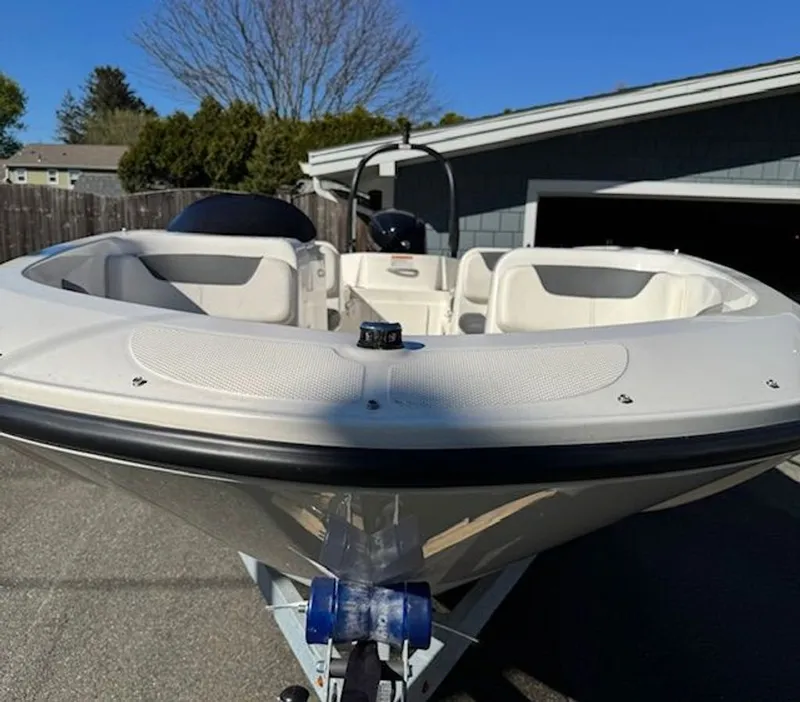 Slide: The Image of Bayliner 180 EL 2021 - 4