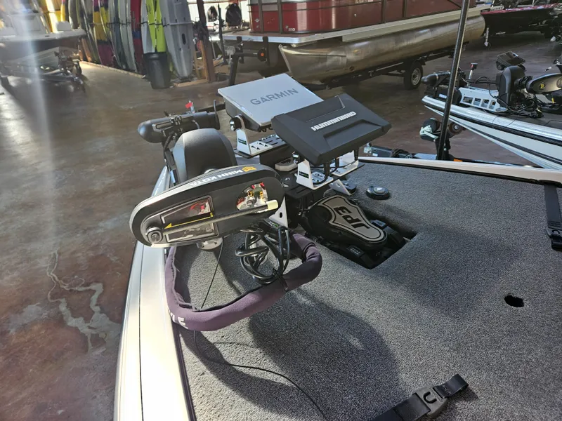 Slide: The Image of Falcon Boats F21TE 2022 - 2