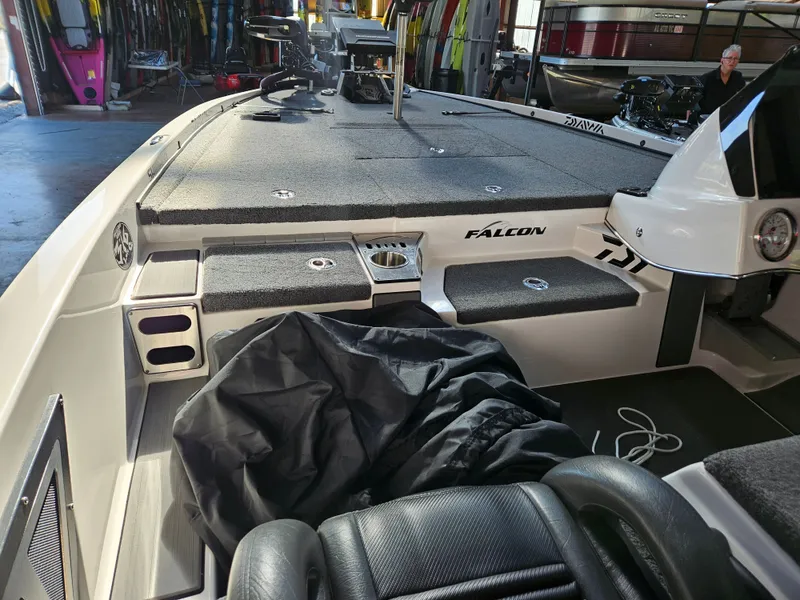 Slide: The Image of Falcon Boats F21TE 2022 - 7