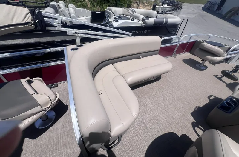 Slide: The Image of Sun Tracker 18 Bass Buggy 2021 - 11