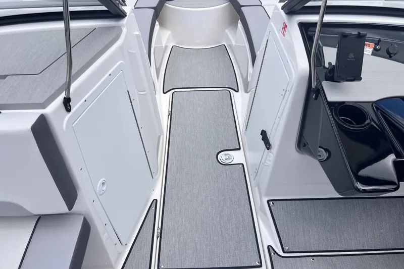 Slide: The Image of Yamaha AR220 2026 - 13