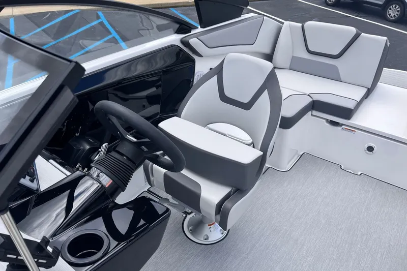 Slide: The Image of Yamaha AR220 2026 - 8