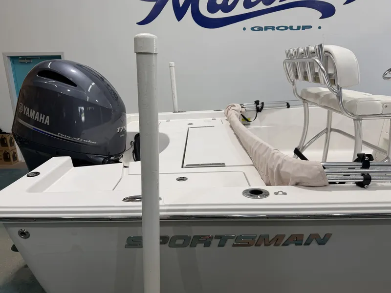 Slide: The Image of Sportsman Masters 227 Bay Boat 2015 - 6