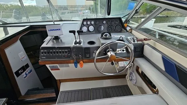 Slide: The Image of Regal Commodore 360 1988 - 9