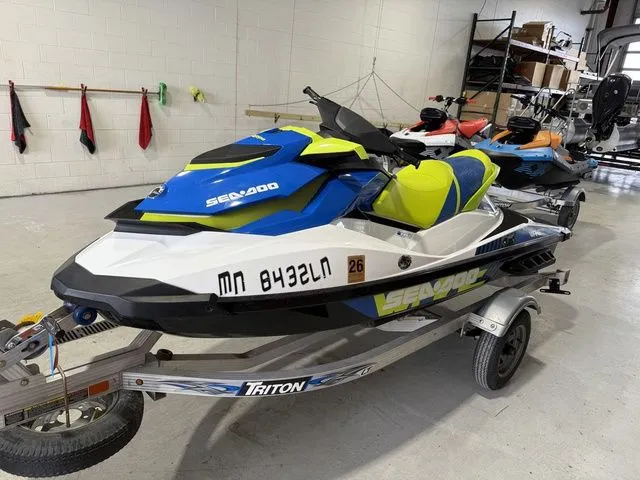 Slide: The Image of Sea-Doo Wake 2017 - 3