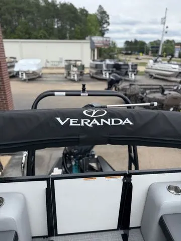 Slide: The Image of Veranda VV22RC 2026 - 10
