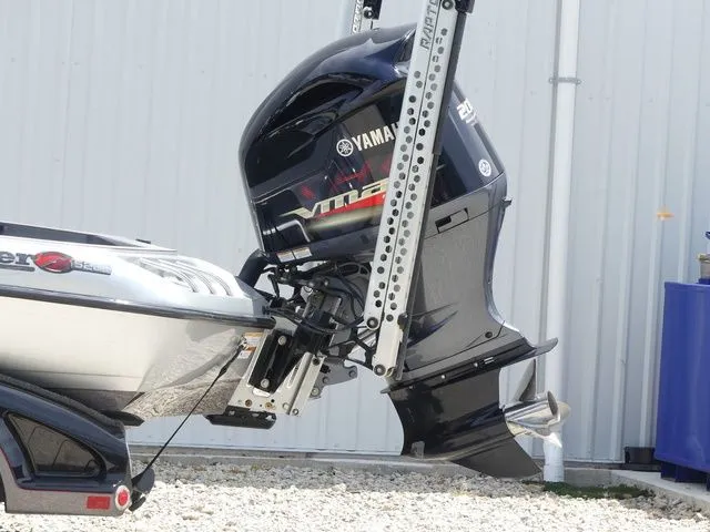 Slide: The Image of Ranger Z520 Comanche 2013 - 15