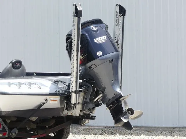 Slide: The Image of Ranger Z520 Comanche 2013 - 16