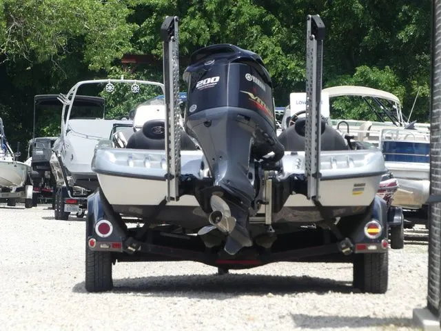 Slide: The Image of Ranger Z520 Comanche 2013 - 20