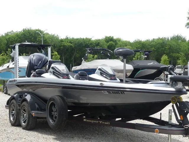Slide: The Image of Ranger Z520 Comanche 2013 - 4