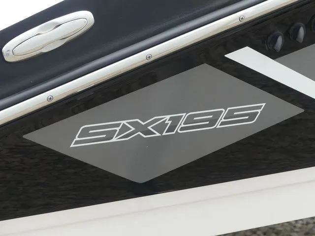 Slide: The Image of Yamaha SX195 2020 - 10