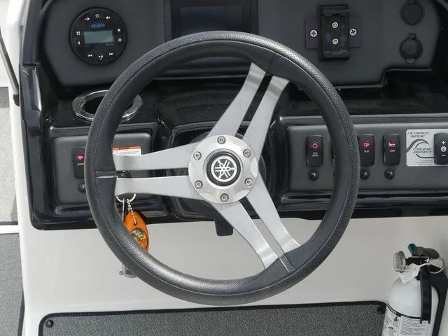 Slide: The Image of Yamaha SX195 2020 - 42