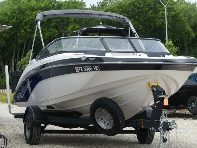 Slide: The Image of Yamaha SX195 2020 - 8