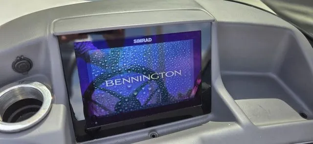 Slide: The Image of Bennington 27 QXFBWA X2 2022 - 18