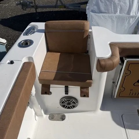 Slide: The Image of Sea Hunt Gamefish 27 Coffin Box 2026 - 14
