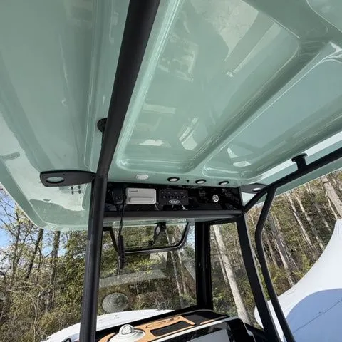 Slide: The Image of Sea Hunt Gamefish 27 Coffin Box 2026 - 22