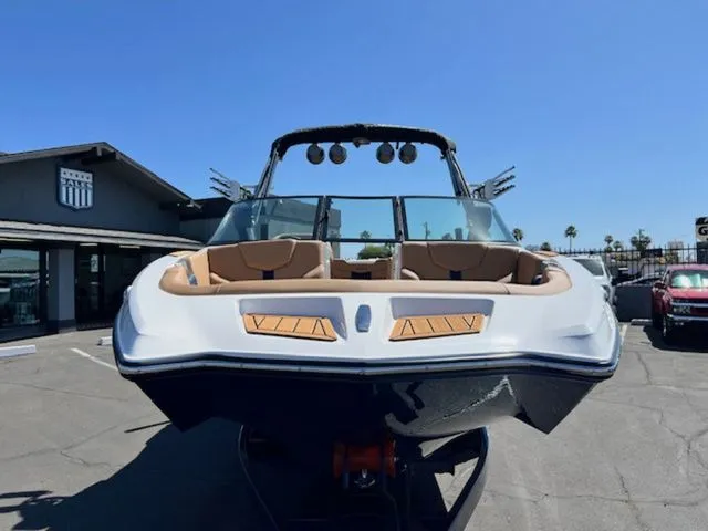 Slide: The Image of MasterCraft XT24 2026 - 11