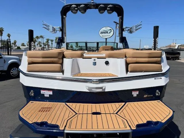 Slide: The Image of MasterCraft XT24 2026 - 15