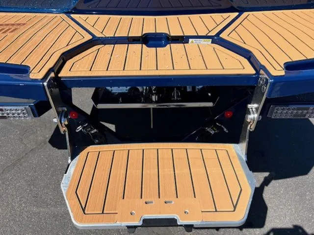 Slide: The Image of MasterCraft XT24 2026 - 17