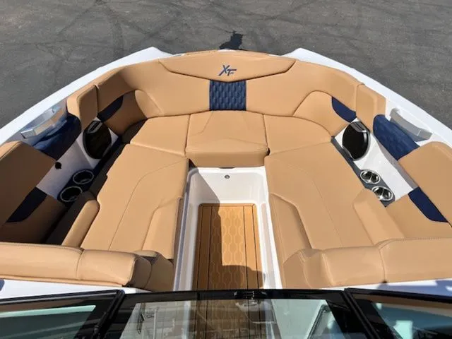 Slide: The Image of MasterCraft XT24 2026 - 27