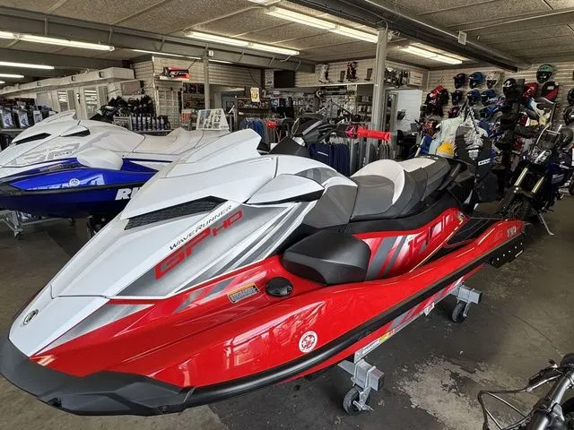 Slide: The Image of Yamaha RIVA Racing Stage 1 GP HO™ 2025 - 4