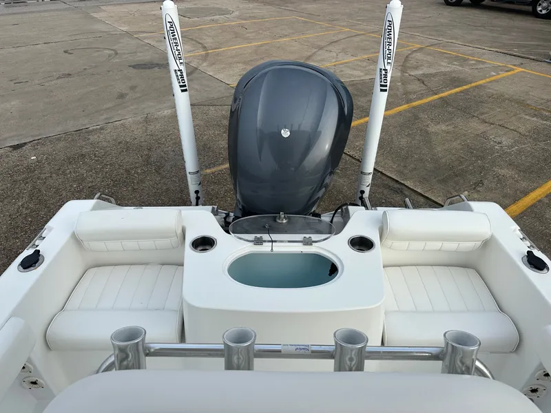 Slide: The Image of Sea Hunt Triton 210 2012 - 18