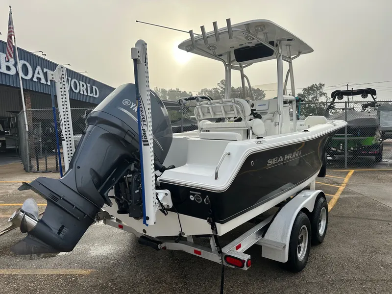 Slide: The Image of Sea Hunt Triton 210 2012 - 6