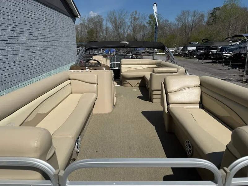 Slide: The Image of Bennington 24SLX 2014 - 6