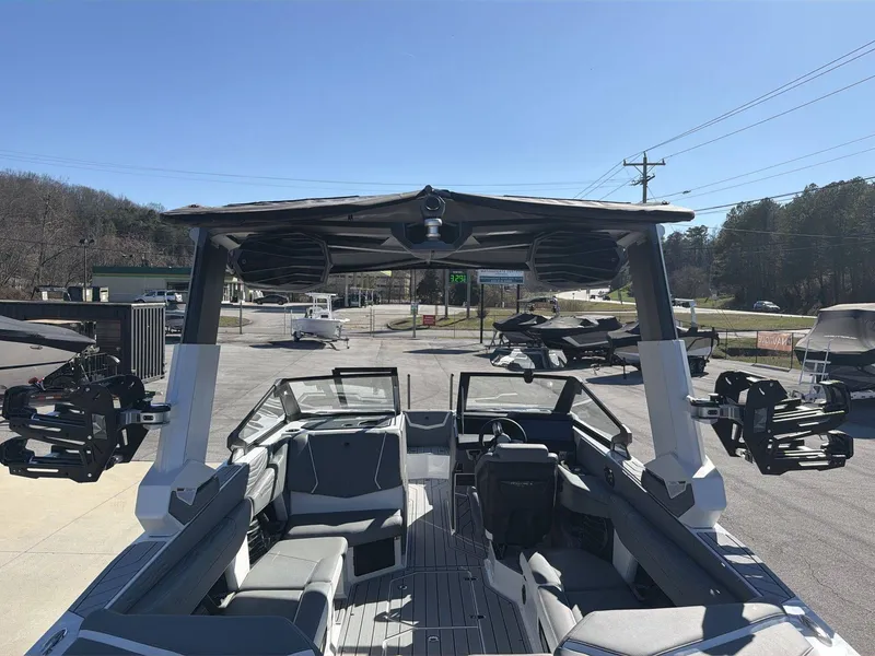 Slide: The Image of Nautique G23 2026 - 13
