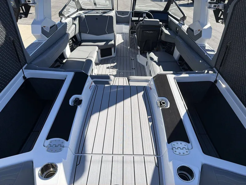Slide: The Image of Nautique G23 2026 - 7