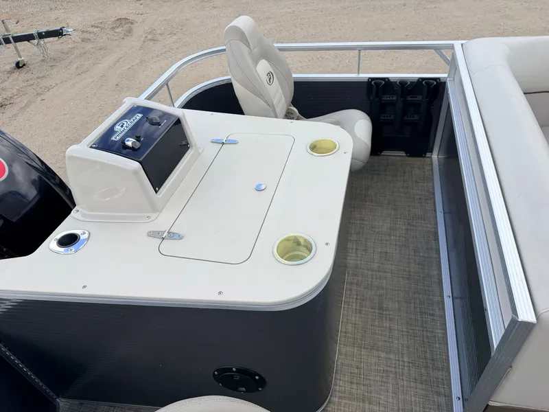 Slide: The Image of Princecraft Sportfisher 21 4-S Tritoon & 115HP Mercury ProXS -$32,995 2018 - 38