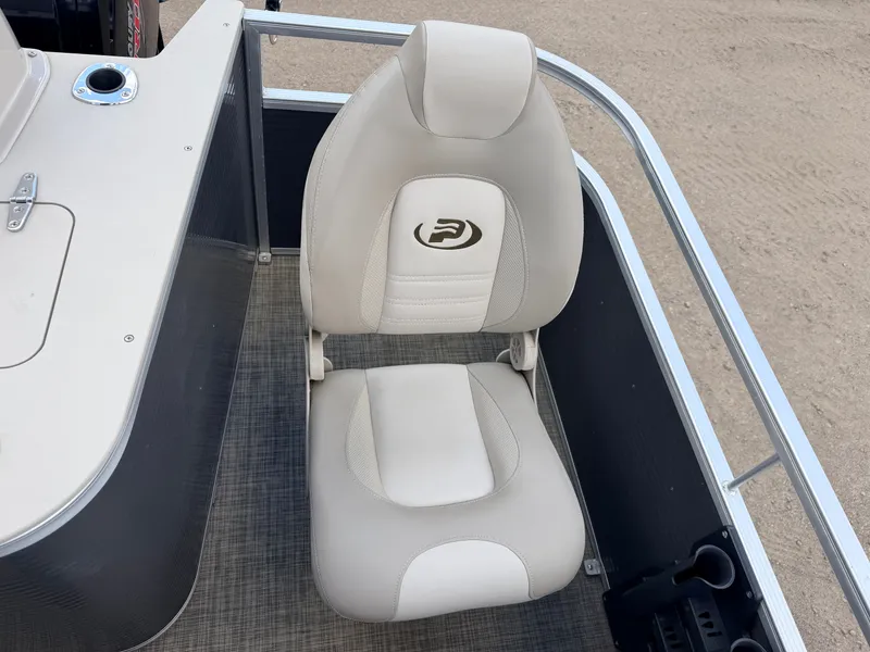 Slide: The Image of Princecraft Sportfisher 21 4-S Tritoon & 115HP Mercury ProXS -$32,995 2018 - 39