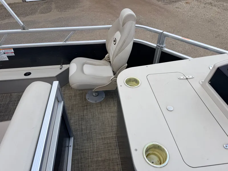 Slide: The Image of Princecraft Sportfisher 21 4-S Tritoon & 115HP Mercury ProXS -$32,995 2018 - 44