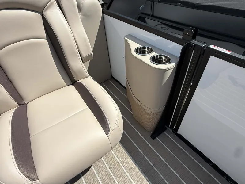 Slide: The Image of Bentley Pontoons Legacy 223 Navigator 2026 - 27
