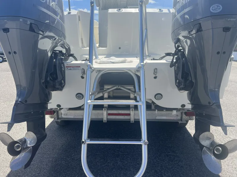 Slide: The Image of World Cat 280CC-X 2023 - 30