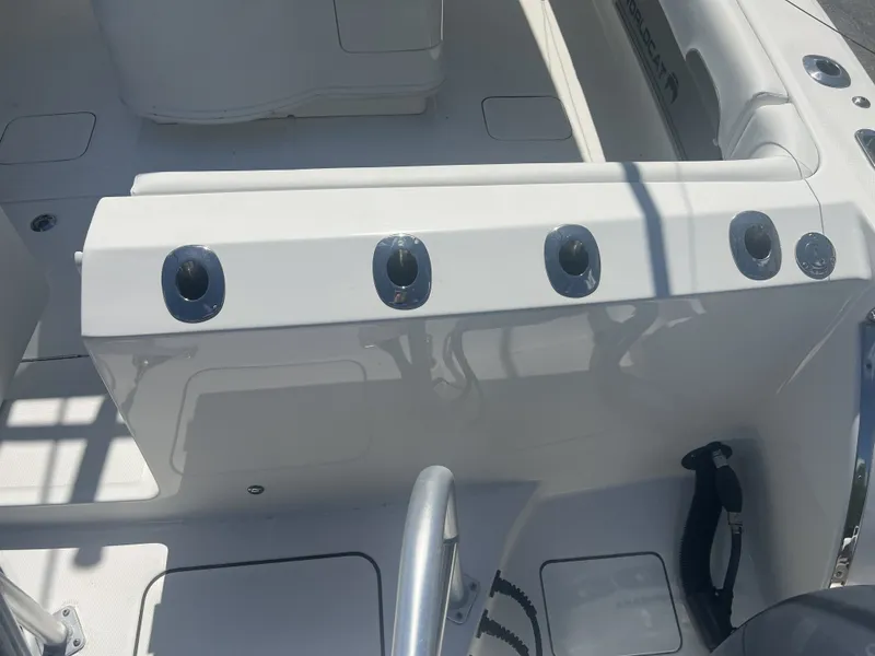 Slide: The Image of World Cat 280CC-X 2023 - 8