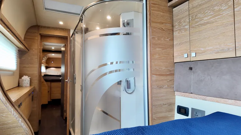 Slide: The Image of Xquisite Yachts X5 PLUS 2021 - 21