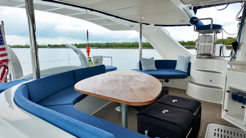 Slide: The Image of Xquisite Yachts X5 PLUS 2021 - 22
