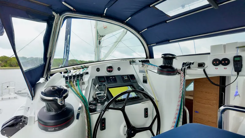 Slide: The Image of Xquisite Yachts X5 PLUS 2021 - 26