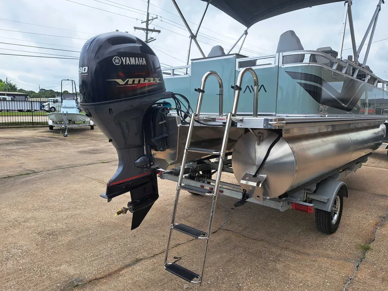 Slide: The Image of Avalon Venture Quad Fish - 19' 2026 - 7