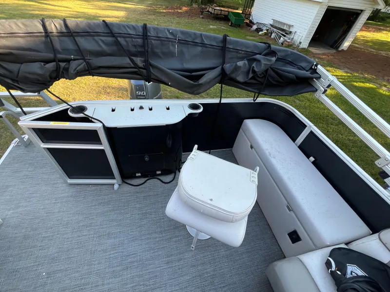 Slide: The Image of Interior of a 2020 Godfrey Sweetwater 208 pontoon boat. - 12
