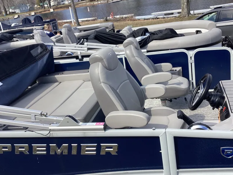 Slide: The Image of Premier 210 Sunsation RL 2024 - 5