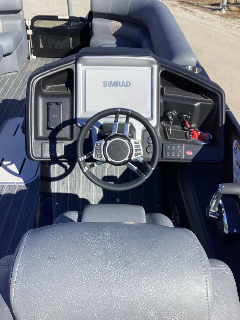 Slide: The Image of Premier 250 Intrigue RF 2024 - 7