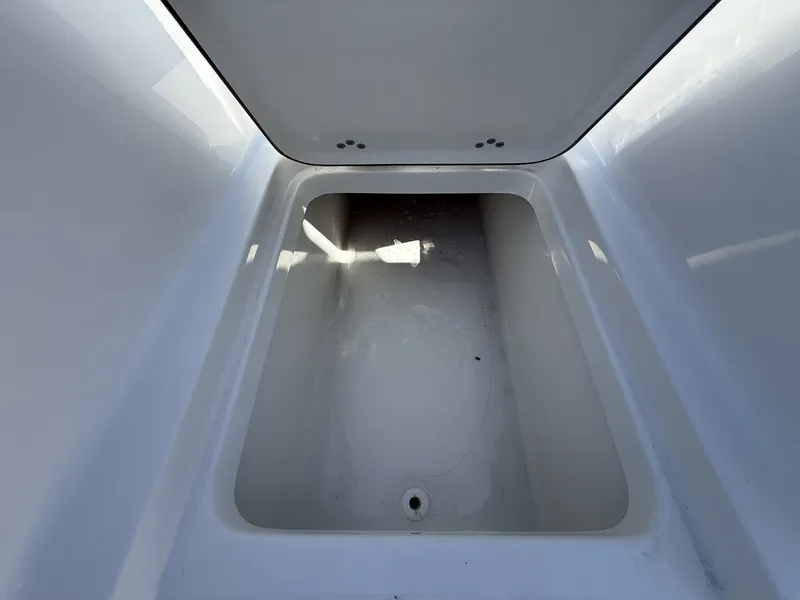 Slide: The Image of Sea Pro 222 Center Console 2026 - 12
