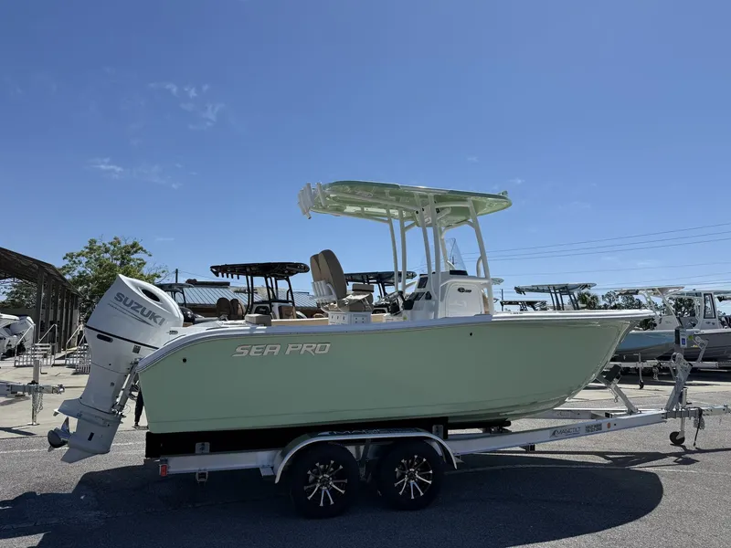 Slide: The Image of Sea Pro 222 Center Console 2026 - 6