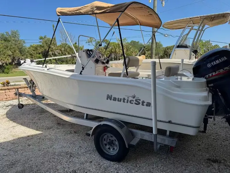 The Image of NauticStar 19 XS 2019 - 1