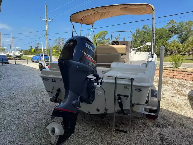 Slide: The Image of NauticStar 19 XS 2019 - 4