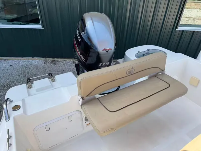 Slide: The Image of NauticStar 19 XS 2019 - 6